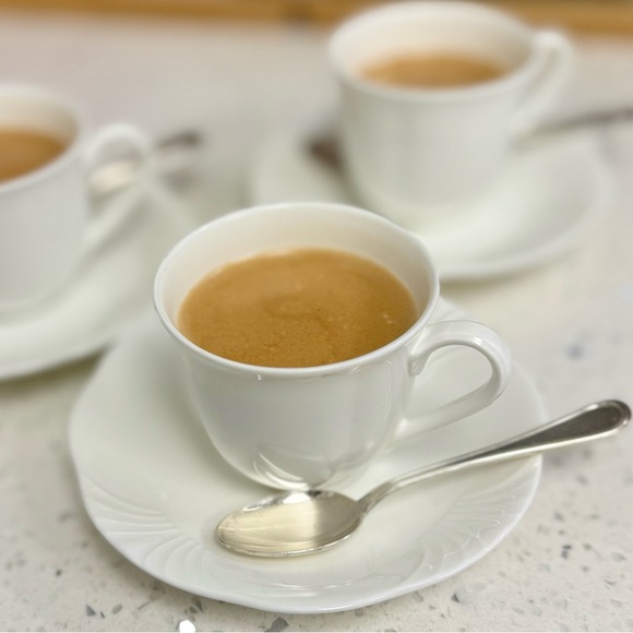 Villeroy Boch Arco Weiss Bone China Demitasse Cups Saucers